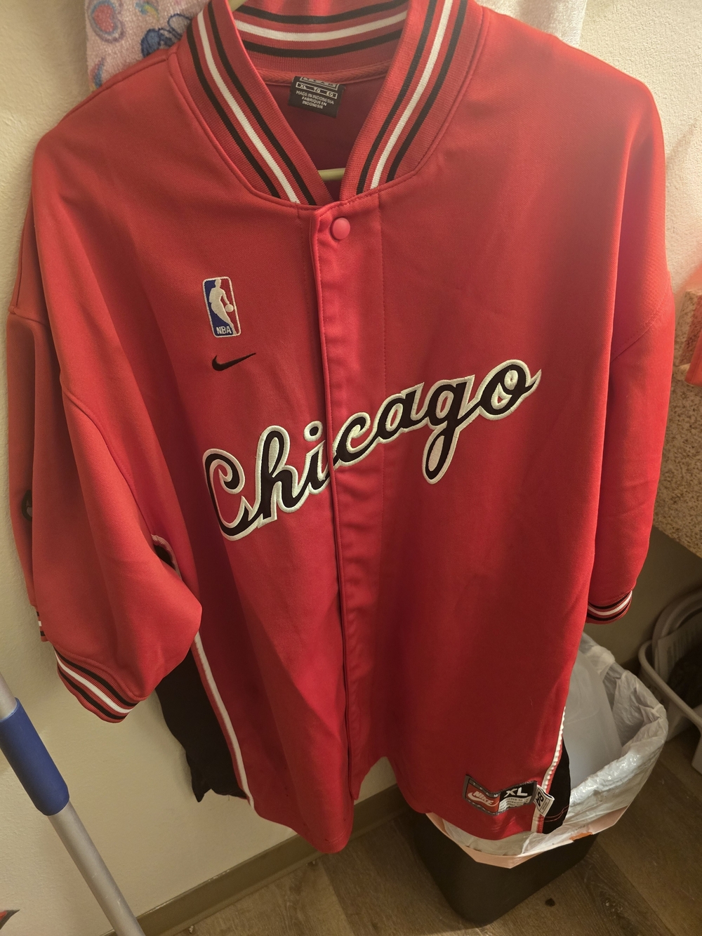Chicago Bulls Jersey Nike Chicago Red Satin Jacket - Men's